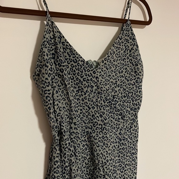 Leopard Mini Dress Small Ruffle Neutral Boho All In Favor Green Edgy Animal - Picture 2 of 13